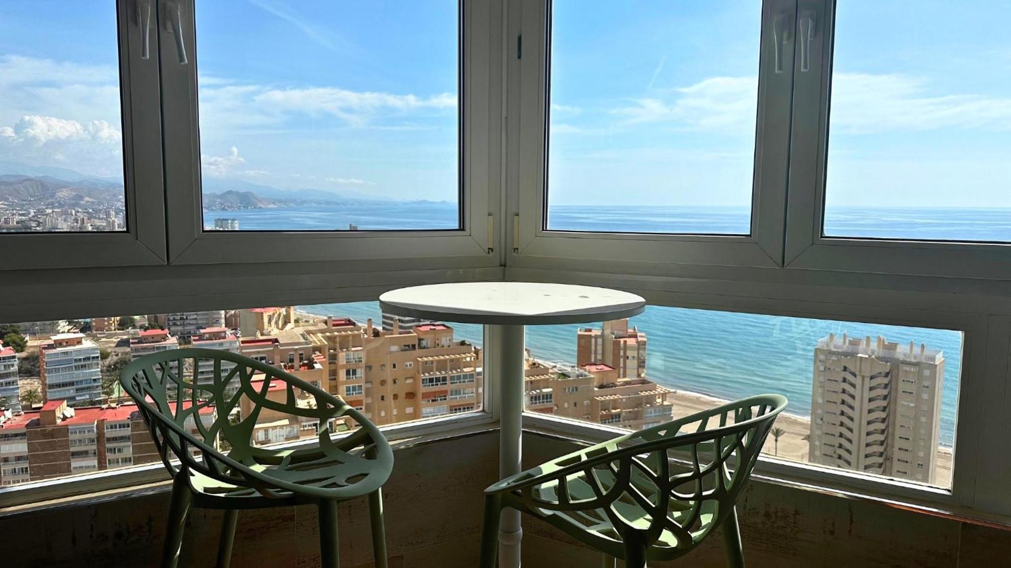 Апартаменты Atico A 50M Del Mar. Parking Gratis. A/C Кампелло Экстерьер фото