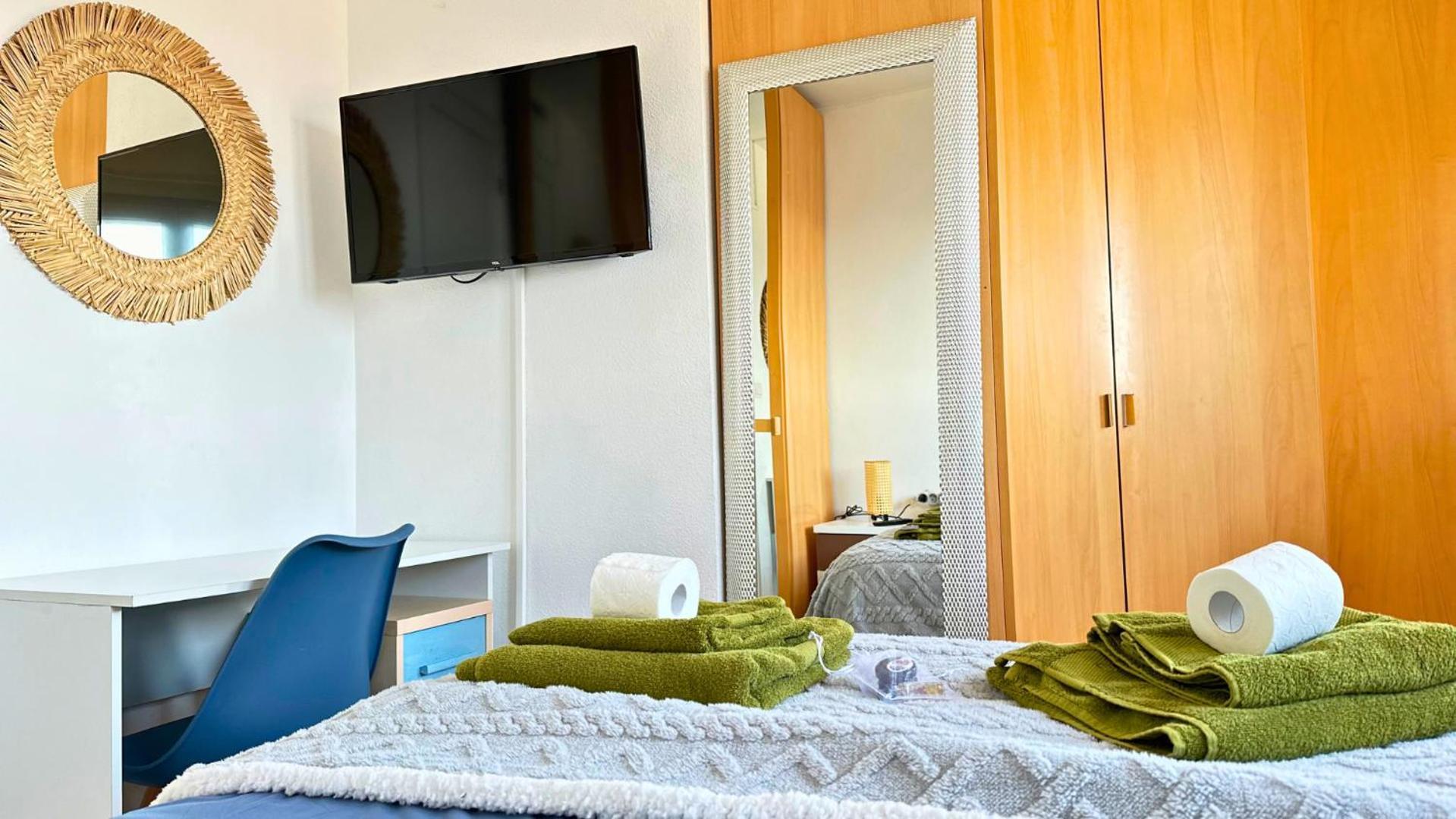 Апартаменты Atico A 50M Del Mar. Parking Gratis. A/C Кампелло Экстерьер фото