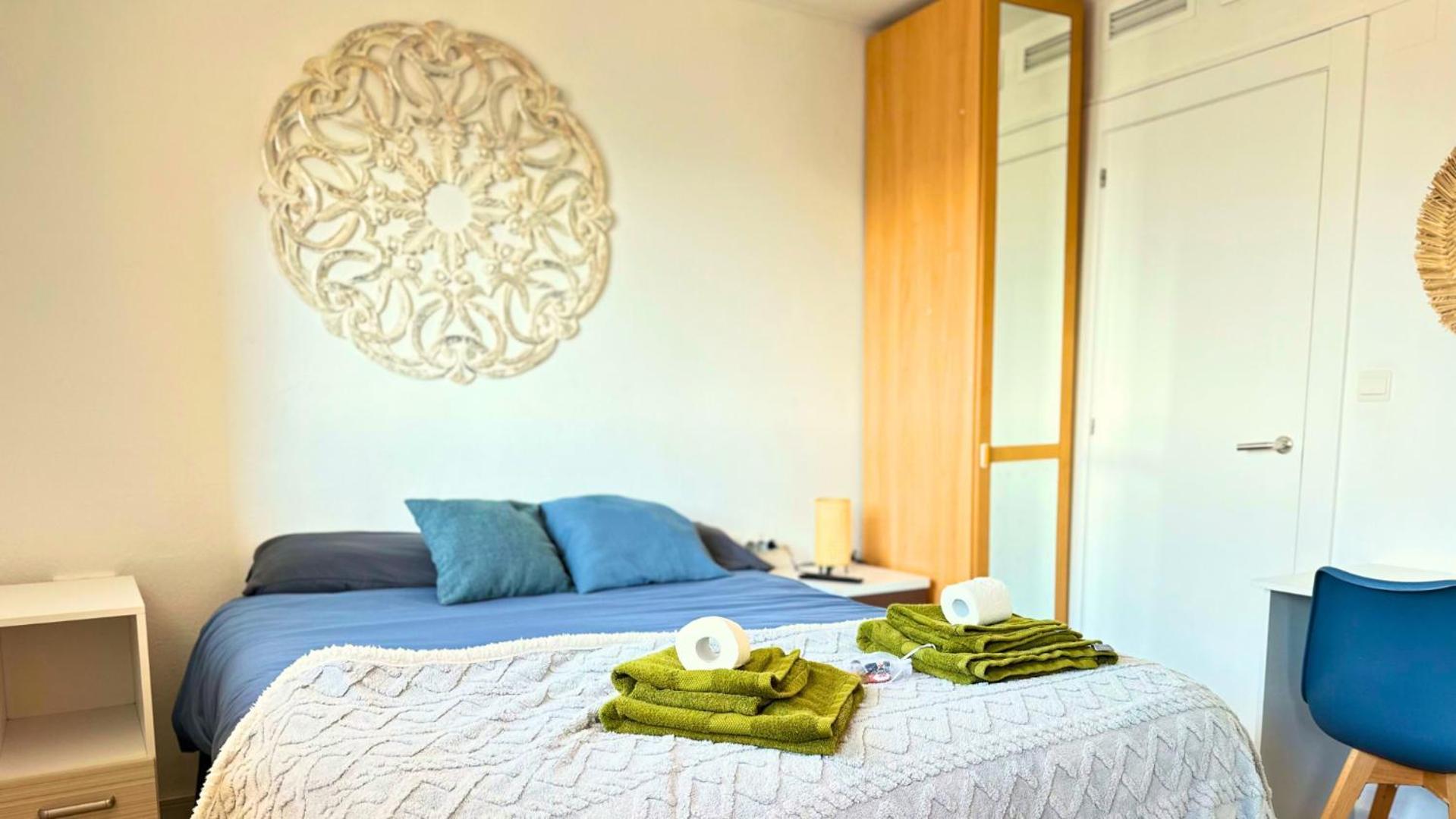 Апартаменты Atico A 50M Del Mar. Parking Gratis. A/C Кампелло Экстерьер фото
